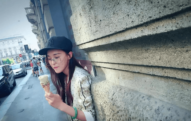 情人節(jié)適合送什么禮物給女友 用這款少女心滿滿限量的“糖果”包包融化她的心