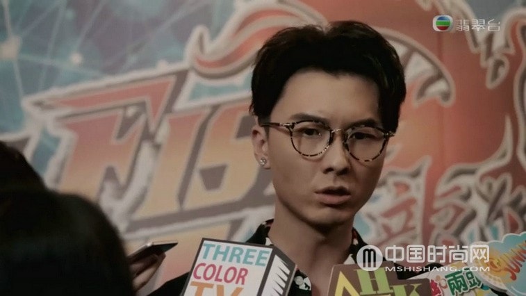 TVB兄弟第12集劇情：彩瑤遭人綁架 成亨邀非凡角逐局長(zhǎng)