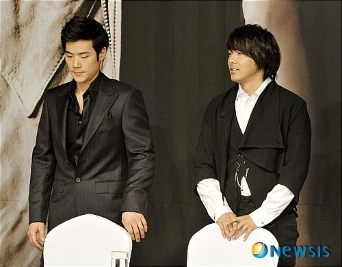 http://www.newswatch247.com/pics/default/download/00e621b43aba938bbd560021b6bc8273.jpg