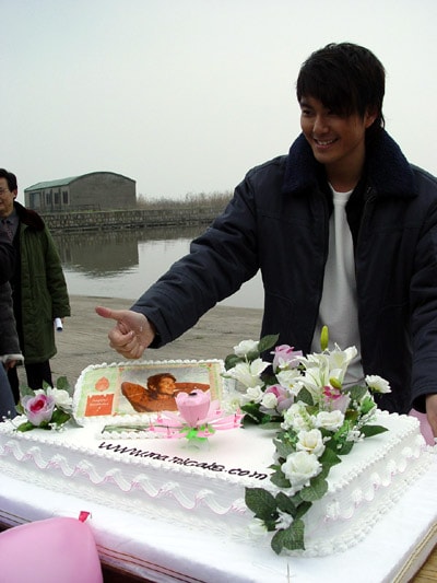http://www.newswatch247.com/pics/default/download/012397bfebe5f3f43d36285ec0910e26.jpg