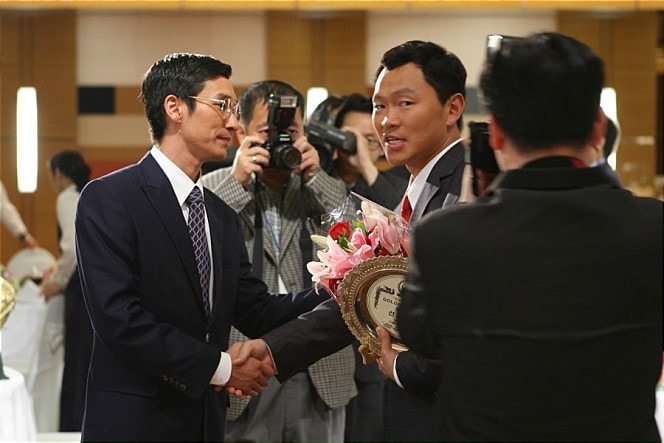 http://www.newswatch247.com/pics/default/download/012bf537011330db3b3fa8966fddb00c.jpg