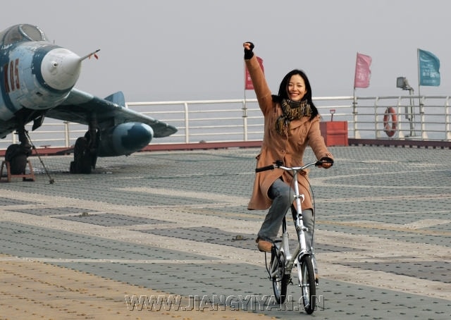 http://www.newswatch247.com/pics/default/download/026e94212b7eeea3075bf6ac8d4dbb6a.jpg