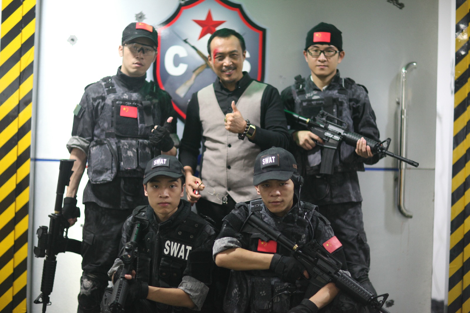 http://www.newswatch247.com/pics/default/download/02a7f9fcc6a6b999c9c54b6d2f49a0a4.jpg