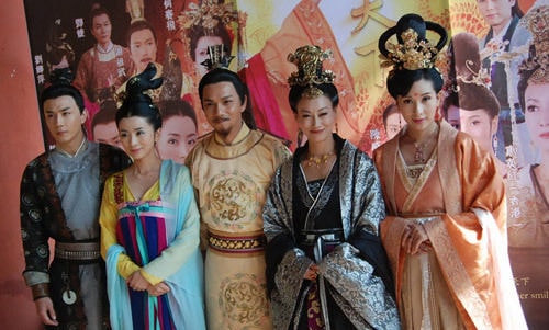 http://www.newswatch247.com/pics/default/download/03f9575608f75d25ad22484ce1d4c65b.jpg
