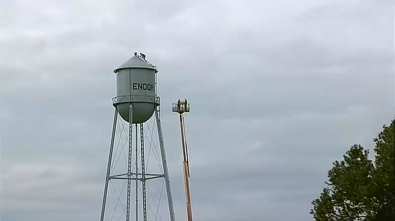 http://www.newswatch247.com/pics/default/download/056ba3ec73c7f789be02f595f15b70be.jpg