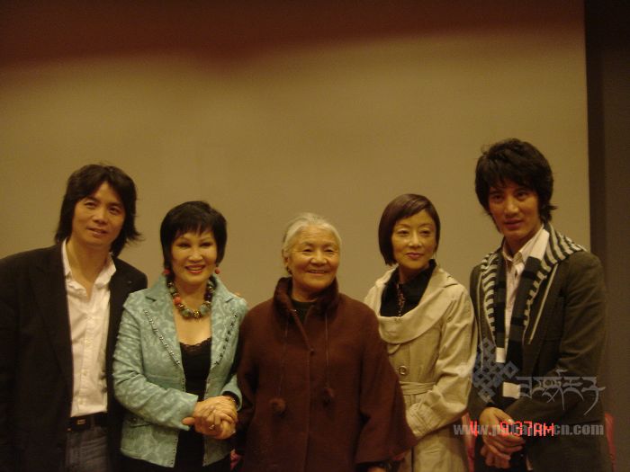 http://www.newswatch247.com/pics/default/download/059475b9ac241f433c48cdc4489cda7a.jpg