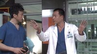 《急診室故事》獨(dú)家花絮 硬漢和萌男辦公室那點(diǎn)事兒