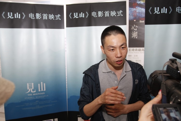 http://www.newswatch247.com/pics/default/download/0677ad778b813cb03e4243fff3e976e1.jpg