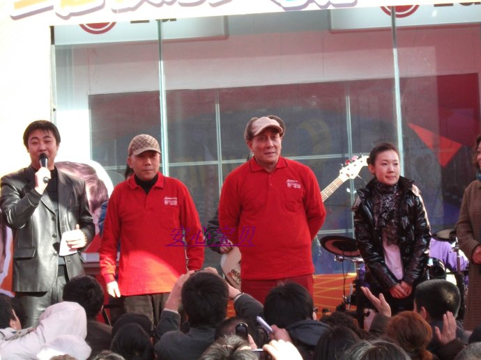 http://www.newswatch247.com/pics/default/download/071cc92c5dc487ff72c31beff0a775e0.jpg