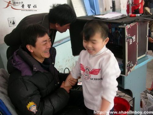 http://www.newswatch247.com/pics/default/download/0c125cb596066861fb93a9f7d0251581.jpg