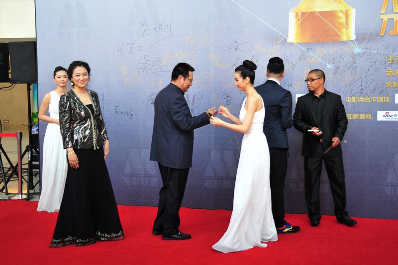 http://www.newswatch247.com/pics/default/download/0f42946c40deb559c249866b1e3125b5.jpg
