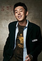 劉亞仁
