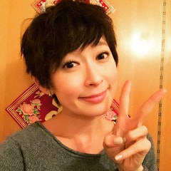 周家怡?