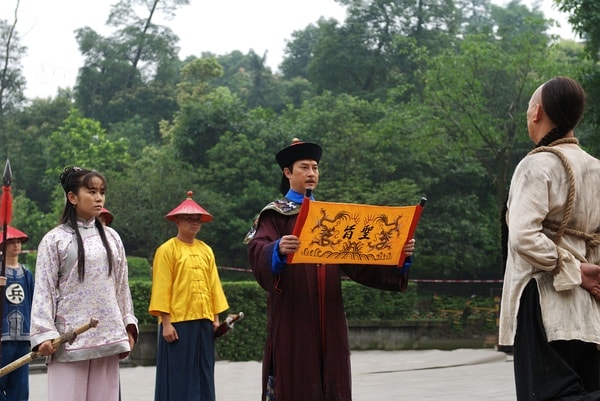 http://www.newswatch247.com/pics/default/download/127780bed5bdb62d8adca74dcb71f671.jpg