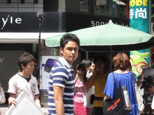 http://www.newswatch247.com/pics/default/download/1372fd286433499bf4d160eae08cac98.jpg