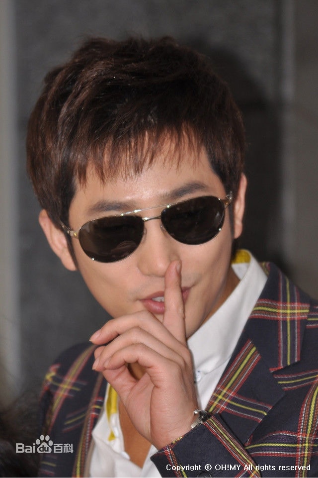 http://www.newswatch247.com/pics/default/download/1a2ec3cd48917cac9495042f63fc6bf9.jpg