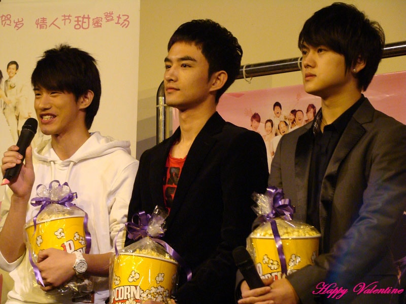 http://www.newswatch247.com/pics/default/download/1dea0f8fb3ad3fb2e834e3073f7ae698.jpg