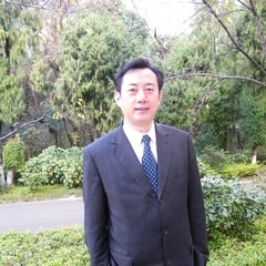 嚴(yán)從華