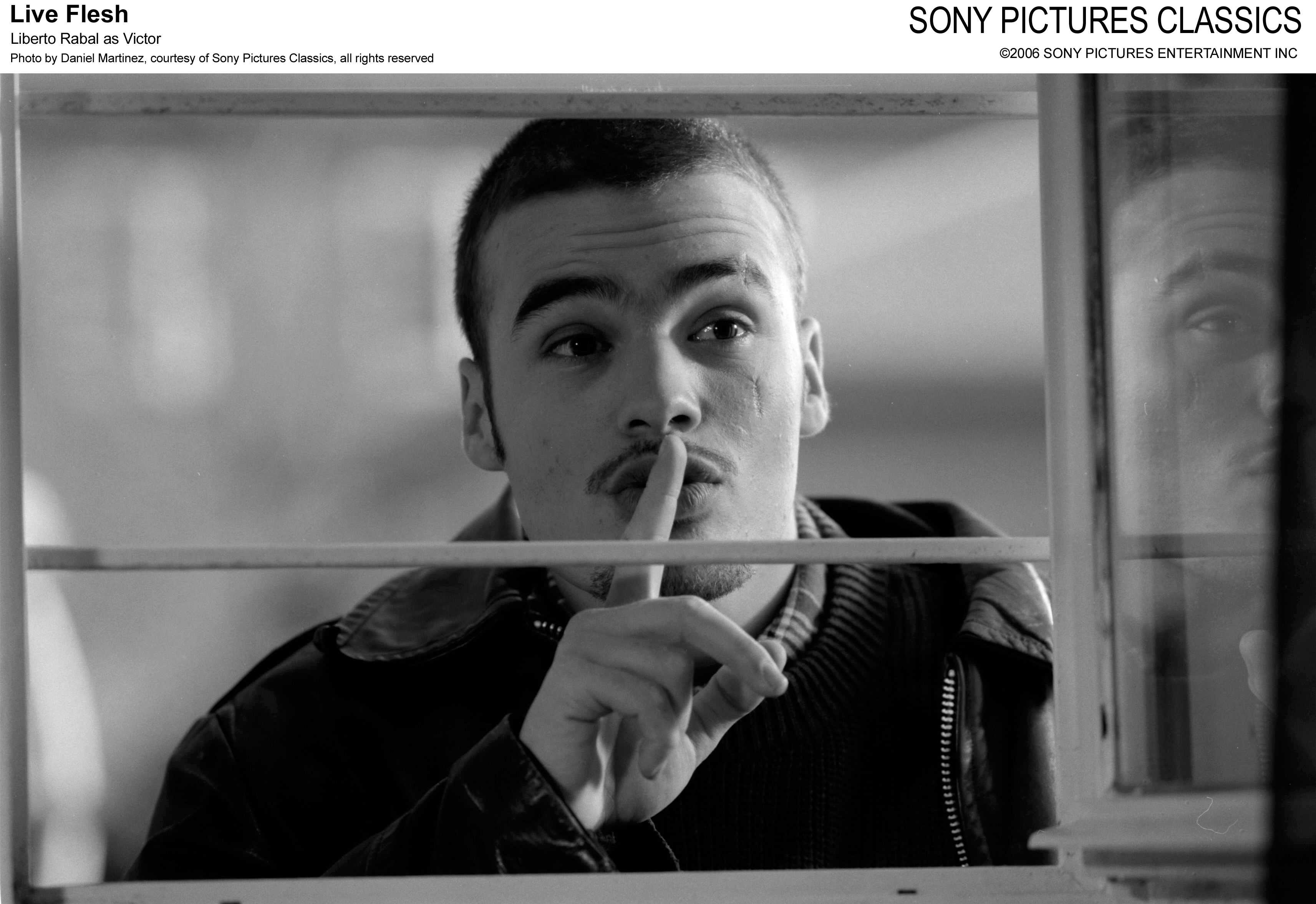 http://www.newswatch247.com/pics/default/download/1ded42133dde16ae59ae6d5d44593072.jpg