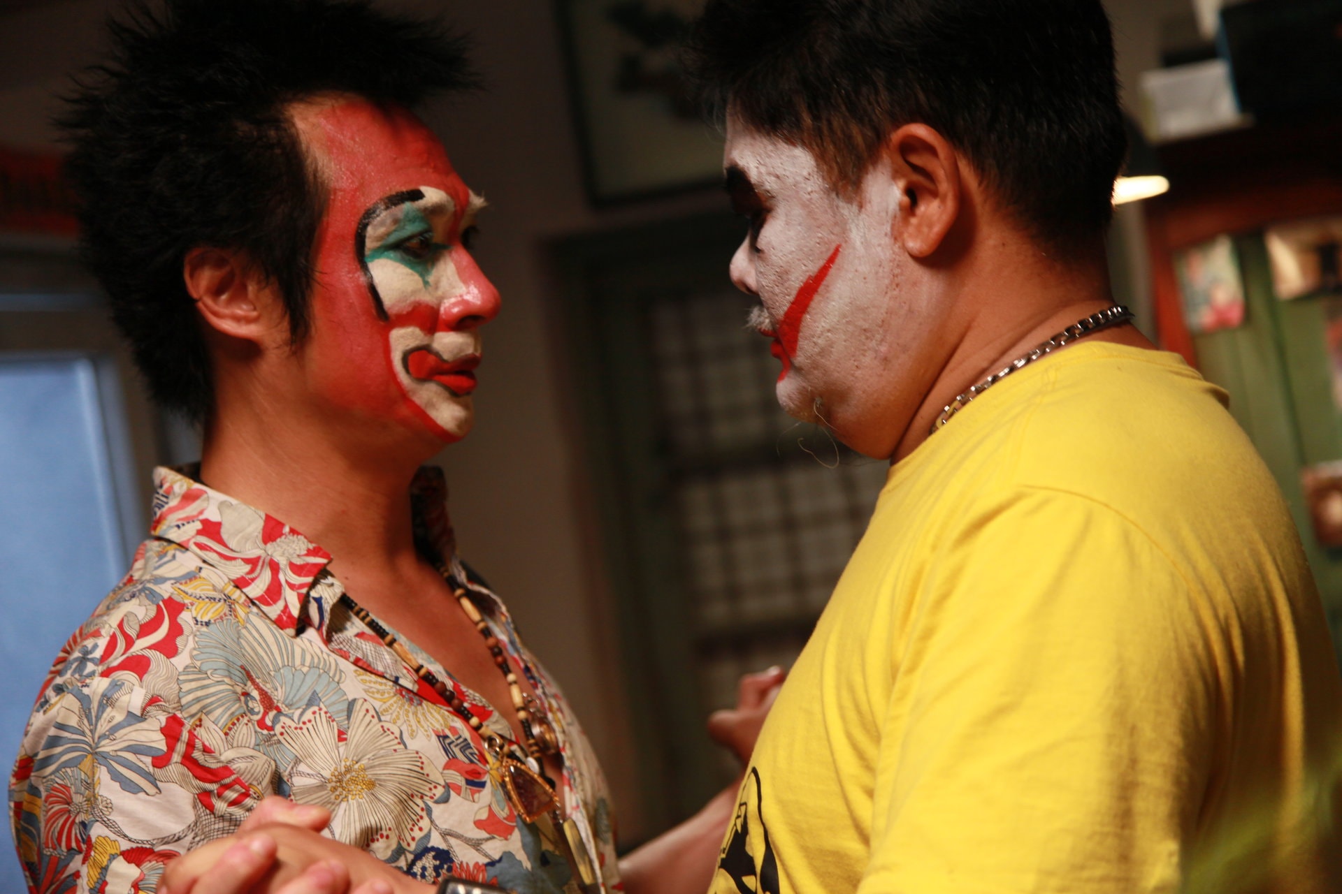 http://www.newswatch247.com/pics/default/download/1ff522d9ab7c7ac2f8213e59f7b77bb9.jpg