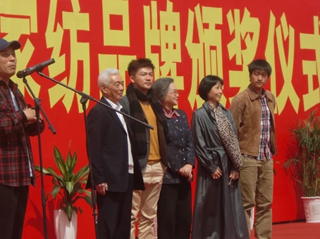 http://www.newswatch247.com/pics/default/download/20401ba5d1aba773227150bdda630bcd.jpg