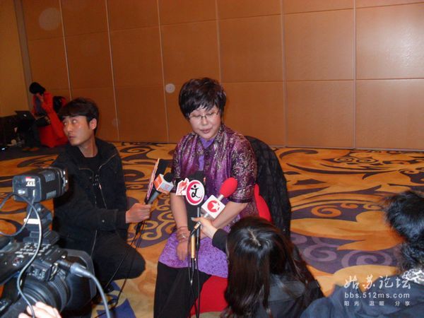 http://www.newswatch247.com/pics/default/download/20463b7a57f854385ad9b2115d46380d.jpg