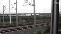 D5677次CRH2型動車組從上海虹橋站往杭州站方向開出