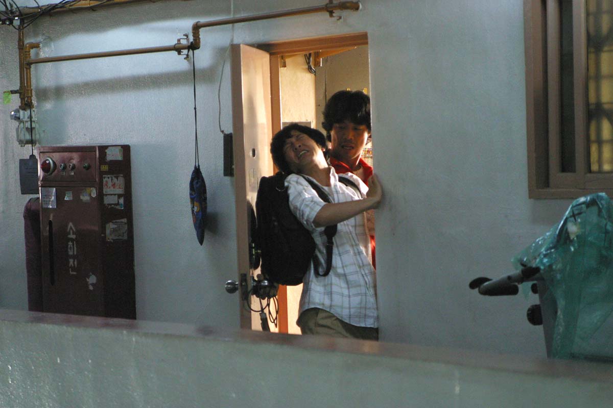 http://www.newswatch247.com/pics/default/download/2874b2a9515a0b9e77c69d61dd6dd63c.jpg