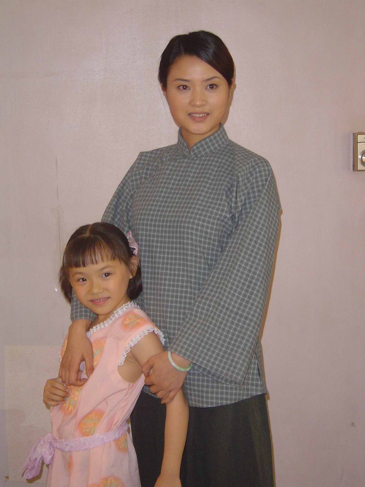 http://www.newswatch247.com/pics/default/download/29f8d91799c46281cbe988615645b09d.jpg