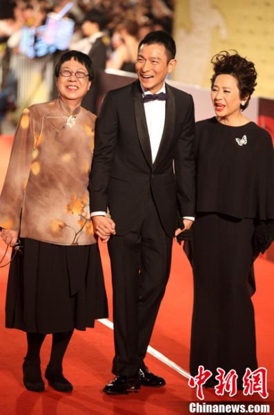 http://www.newswatch247.com/pics/default/download/2c54fe95a116e2014ef2ed150a2d7a4f.jpg