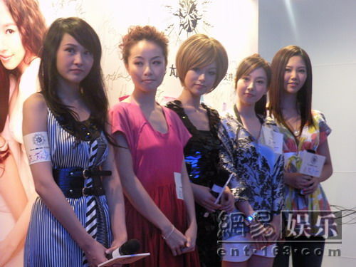 http://www.newswatch247.com/pics/default/download/2cf2cc0dc657f49b91297c575821c5c4.jpg