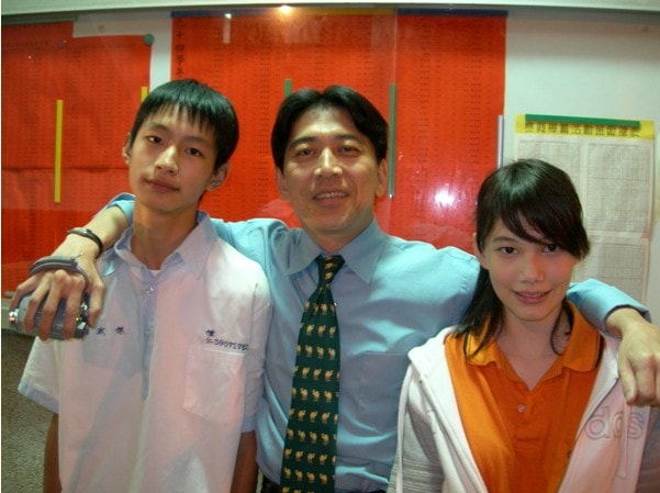 http://www.newswatch247.com/pics/default/download/2dde2388e8b035f120723296580c53e6.jpg