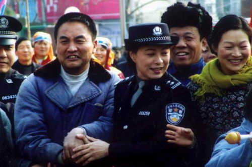 http://www.newswatch247.com/pics/default/download/2ef1ec691933f28a71a1ca813a571a3a.jpg