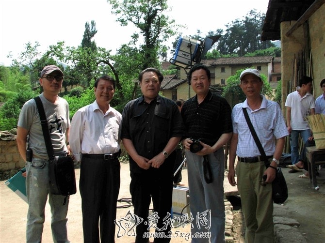 http://www.newswatch247.com/pics/default/download/2f968b3bcdc68ab7a293773494eb2344.jpg