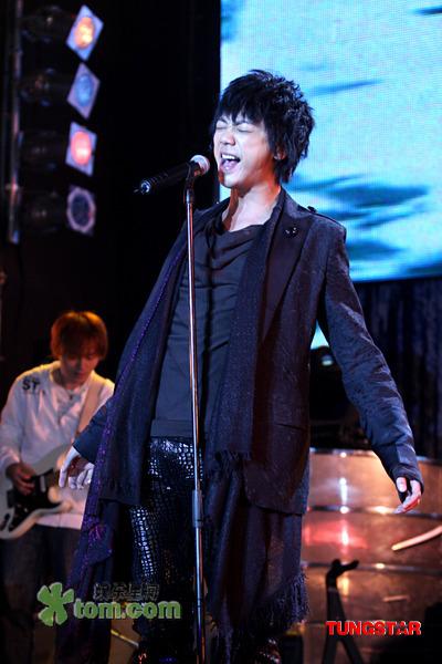 http://www.newswatch247.com/pics/default/download/3141b5a79185bb43dac5df3b59963a1f.jpg