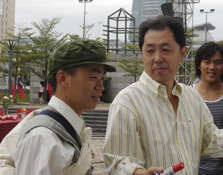 http://www.newswatch247.com/pics/default/download/32f3e31f210dbcc6779452a23e87d0fd.jpg