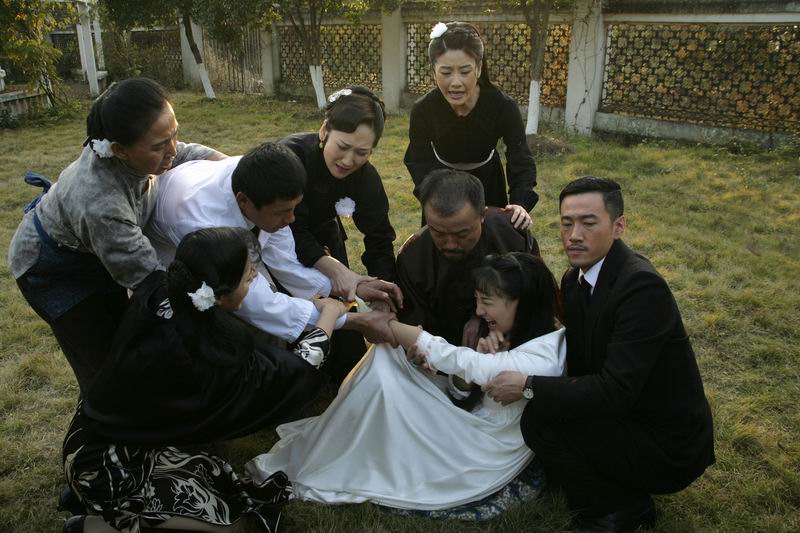 http://www.newswatch247.com/pics/default/download/345bec0a9ed6c69a562bd7e110a45927.jpg