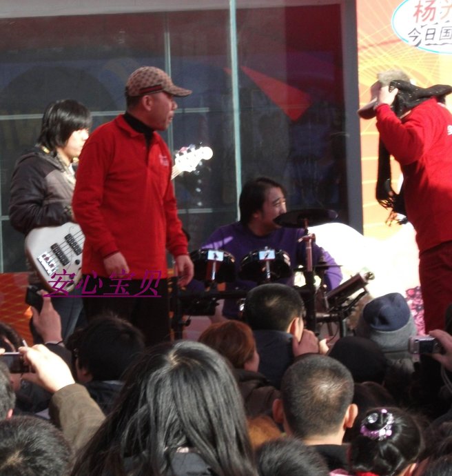 http://www.newswatch247.com/pics/default/download/36b78f4ddd7affe3598d2b412b54153f.jpg