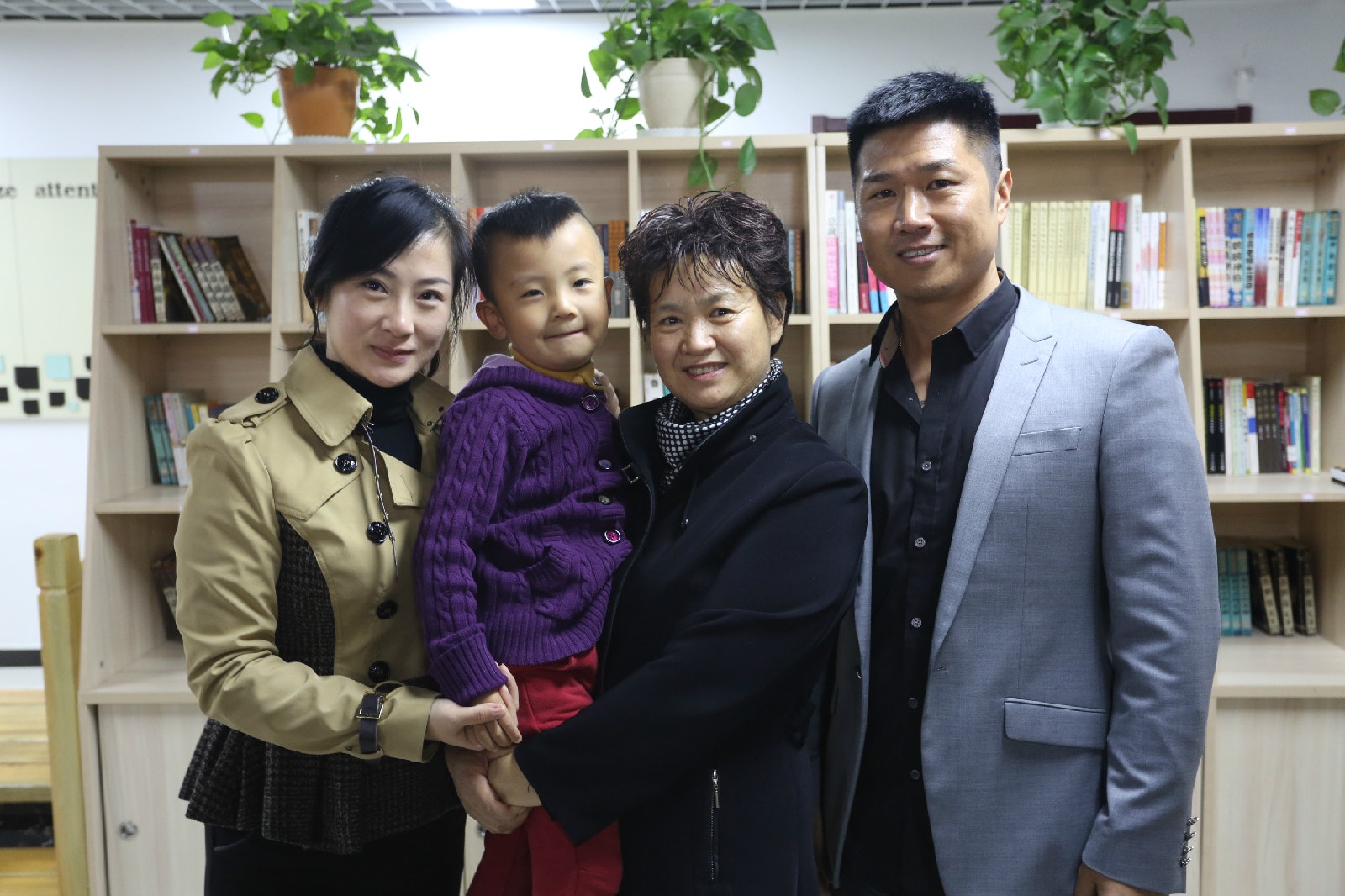 http://www.newswatch247.com/pics/default/download/36d39e4c18809015f13be0feb6209363.jpg