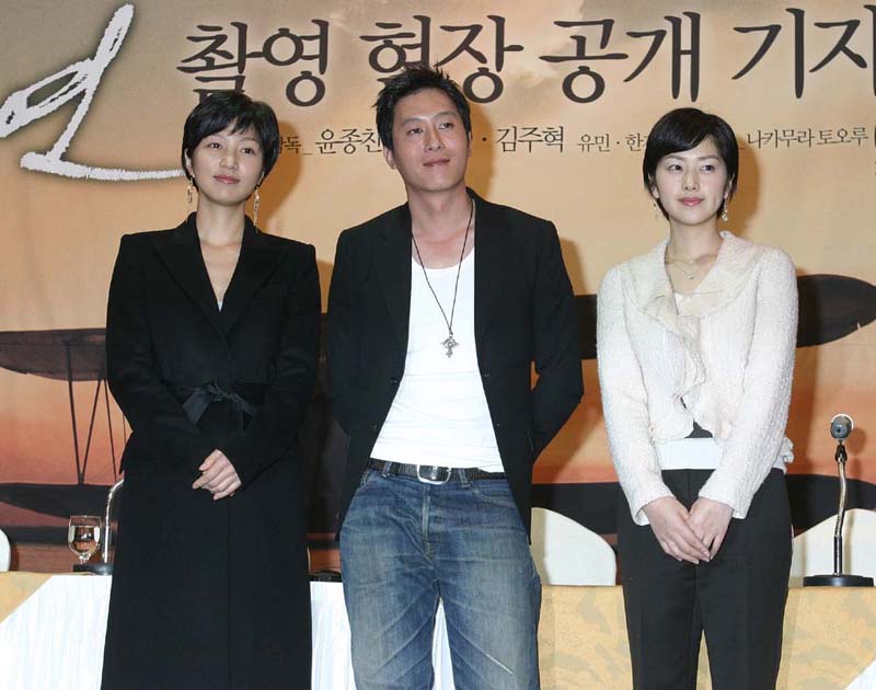 http://www.newswatch247.com/pics/default/download/39155149244359a33c055b3d3b49b17a.jpg