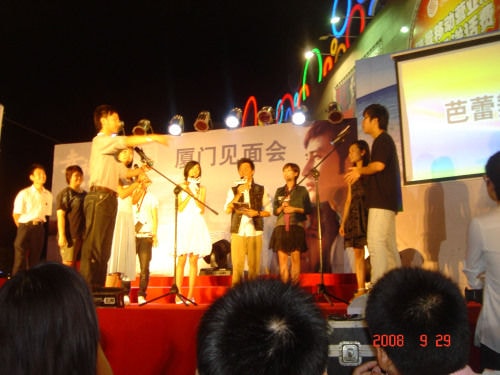 http://www.newswatch247.com/pics/default/download/399ff08757b031925bdebc7c47735850.jpg