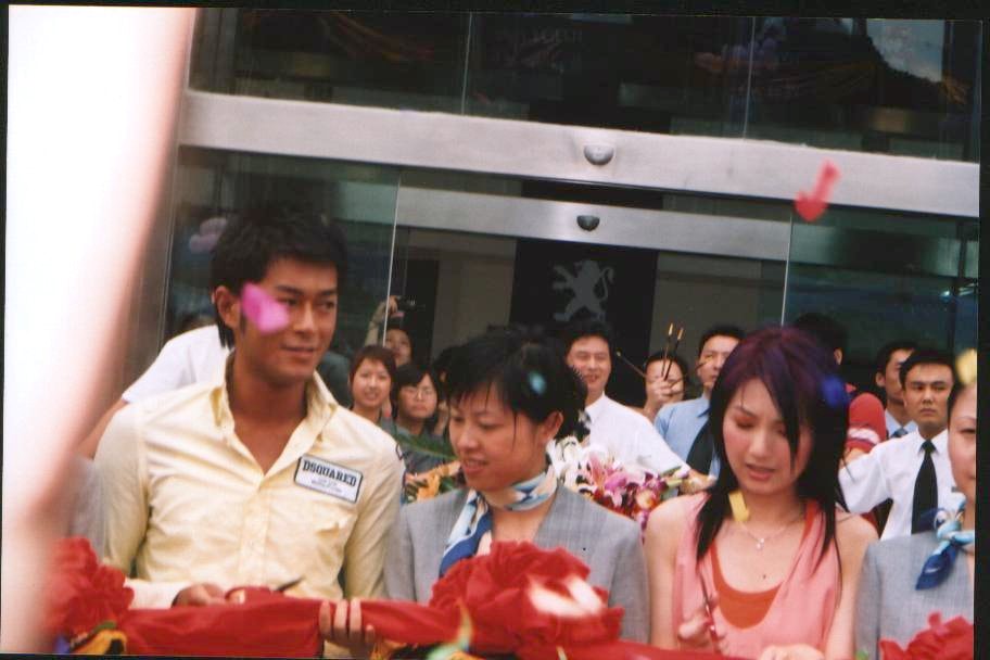 http://www.newswatch247.com/pics/default/download/3b445c6caf915c44aeb67c66ee62bfed.jpg