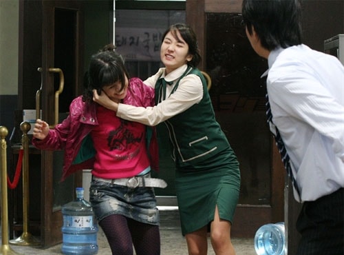 http://www.newswatch247.com/pics/default/download/3c9a1d050ae7053a092bf06b9691919a.jpg