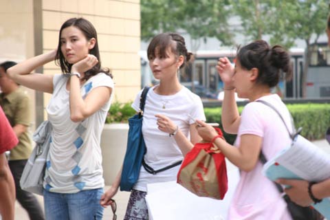 http://www.newswatch247.com/pics/default/download/3cbc2593d831f897cb810f346a5fc425.jpg