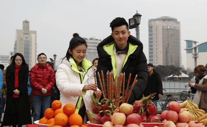 http://www.newswatch247.com/pics/default/download/3ec825a96397e5e9507015d6ef512df5.jpg