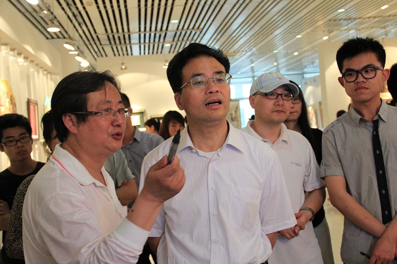 http://www.newswatch247.com/pics/default/download/3f8207762d24f9799c4a37c892e15b5a.jpg
