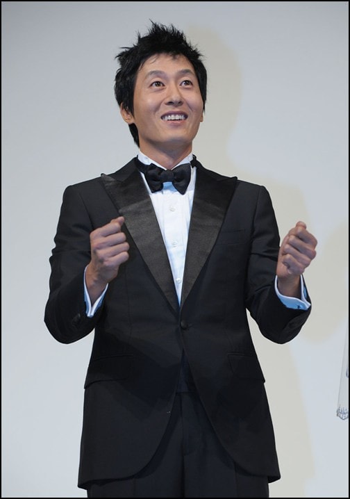http://www.newswatch247.com/pics/default/download/4027e0365e6bbd45f4683ce27b2afa6e.jpg