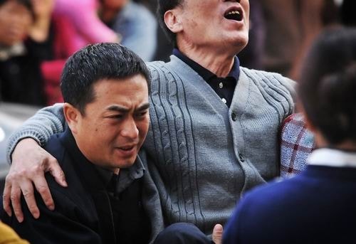 http://www.newswatch247.com/pics/default/download/41bacadecb6befd2c799392f27f649dc.jpg