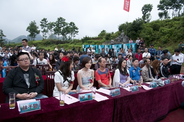 http://www.newswatch247.com/pics/default/download/427e28757fcd1e137b8497bec7b177e8.jpg
