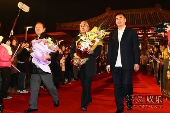 http://www.newswatch247.com/pics/default/download/427f4b7c4c7170e7e3e03cc32c9a67ce.jpg